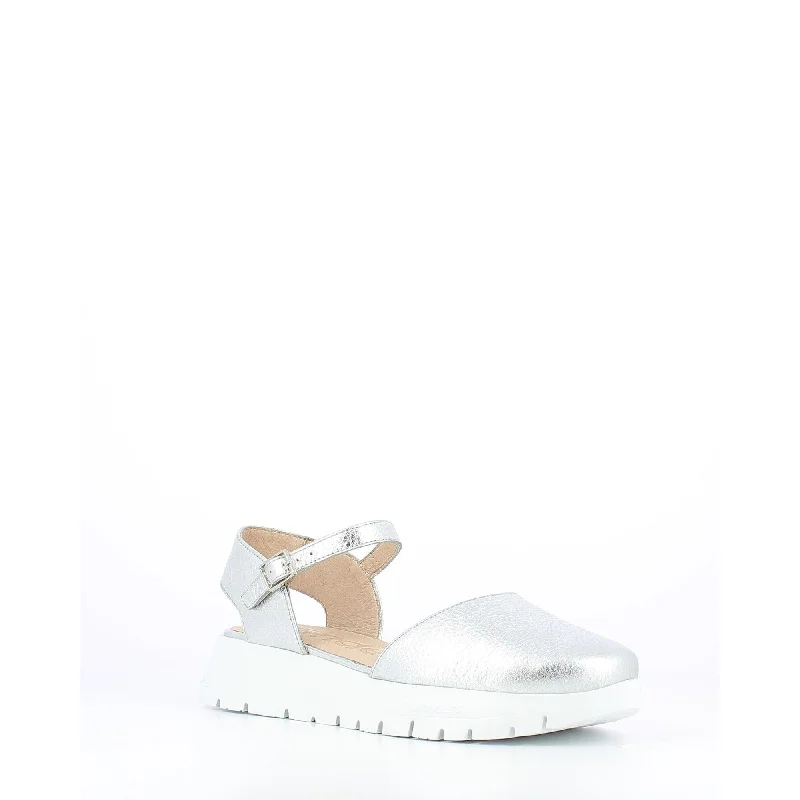 Wonders A-2441 Glow Ladies Spanish Silver Leather Buckle Sandals