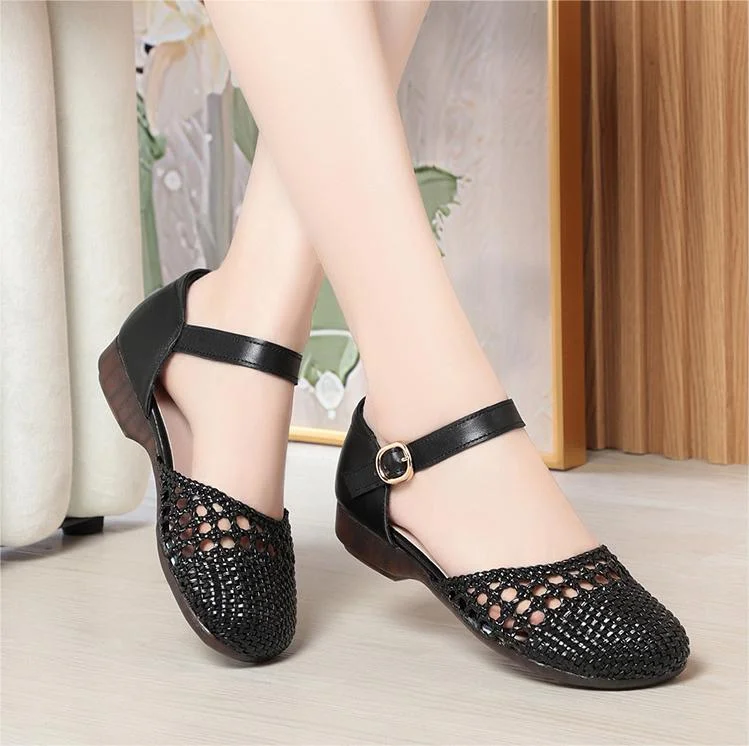 Women Hollow Woven Soft Soled Sandals