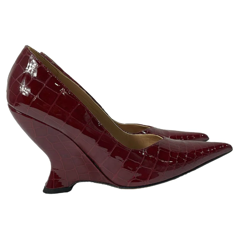 Bottega Veneta Croc-Effect Punta Wedge Pumps in Burgundy Leather